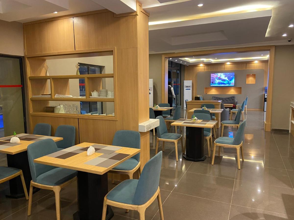 Ivy Hotel Emerald Икея Экстерьер фото